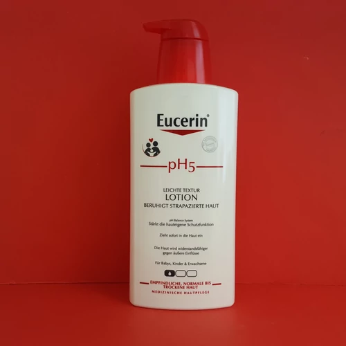 Eucerin pH5 testápoló könnyű hidratáló pumpás 400ml