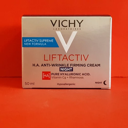 Vichy Liftactiv  HA ránctalanító éjszakai krém 50ml